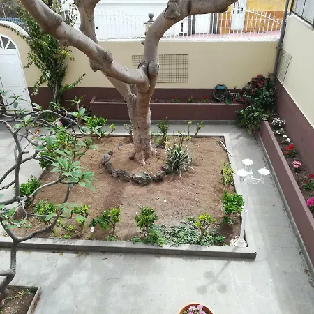 Ciudad Jardin Holiday home *